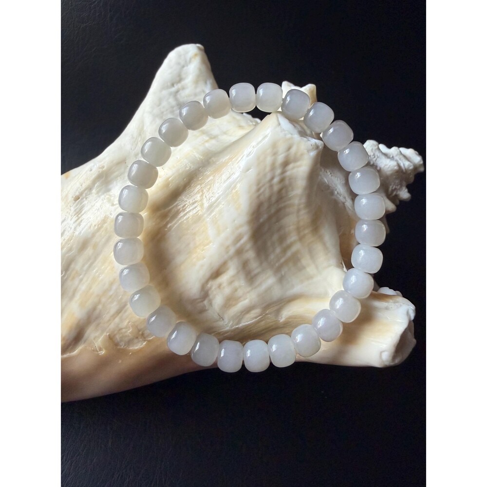 Natural barrel beaded Jade Bracelet Icy White Lavender Tone, 6.7mm beads 16cm